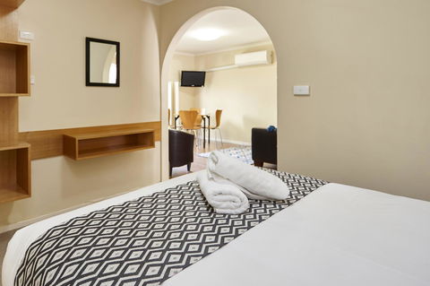 Elphin Serviced Apartments - South Australia Travel 31