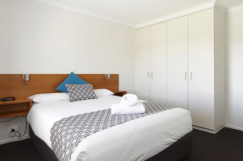 Elphin Serviced Apartments - South Australia Travel 25