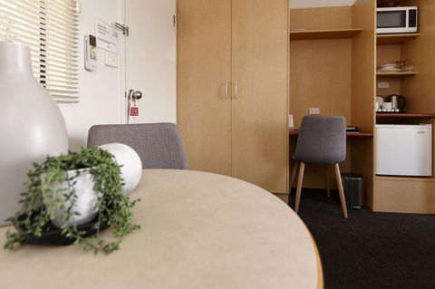 Elphin Serviced Apartments - South Australia Travel 29