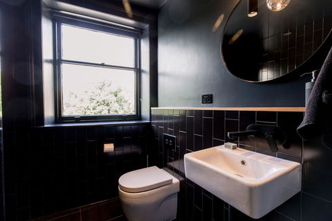 105 Mac Unique Apartments - South Australia Travel 19