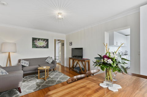 Trinity Hill Apartments - South Australia Travel 11