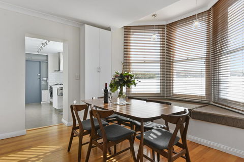 Trinity Hill Apartments - South Australia Travel 6
