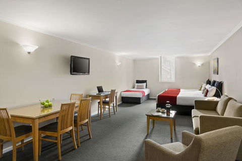 Hobart Waterfront Apartments - South Australia Travel 3