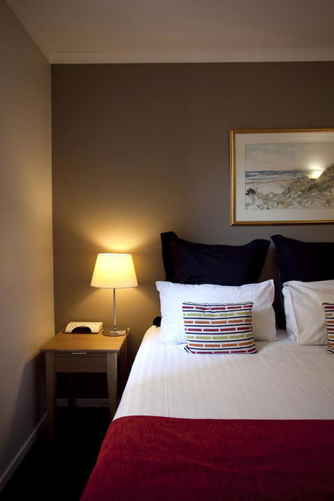 Hobart Waterfront Apartments - South Australia Travel 17