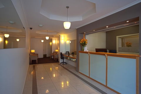 Hobart Waterfront Apartments - South Australia Travel 9