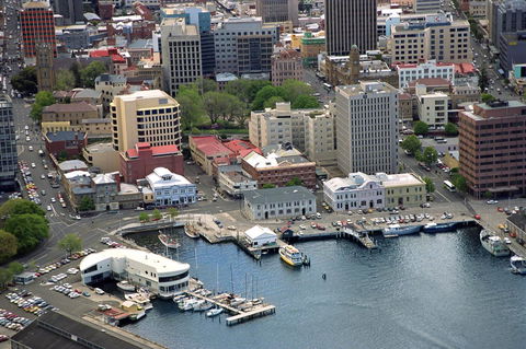 Hobart Waterfront Apartments - South Australia Travel 6