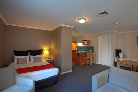 Hobart Waterfront Apartments - South Australia Travel 5