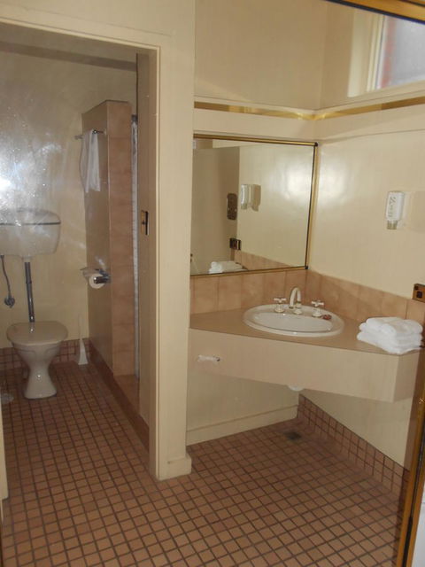Commodore Regent - South Australia Travel 34