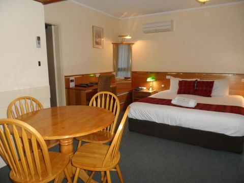 Commodore Regent - South Australia Travel 29