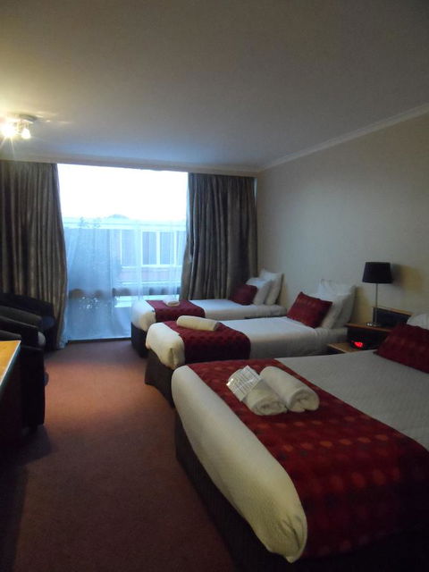 Commodore Regent - South Australia Travel 17