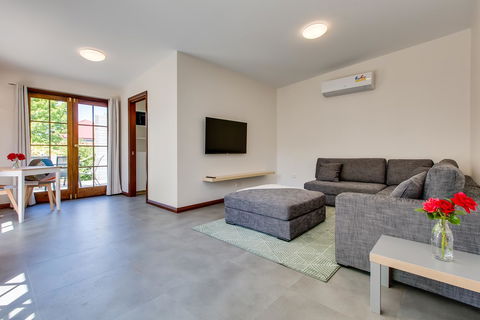 Rosehaven Cottage - South Australia Travel 4