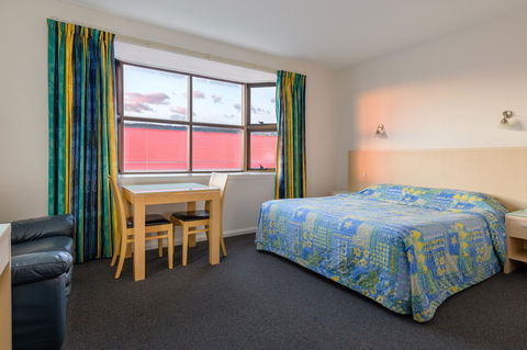 Mayfair Plaza Motel And Apartments - South Australia Travel 11