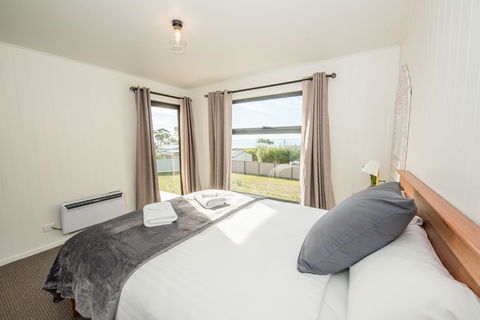 Beach House XIV - South Australia Travel 9