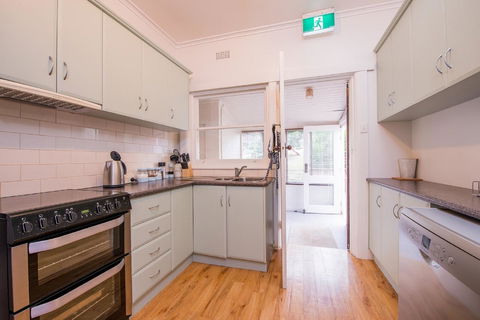 Jones On Wilson Boutique B&B - South Australia Travel 24