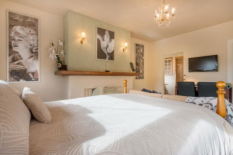 Jones On Wilson Boutique B&B - South Australia Travel 0