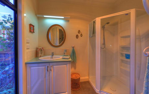 Birchwood On The River - Devonport, Tasmania - Self-Contained And Self-Catering Accommodation - South Australia Travel 21