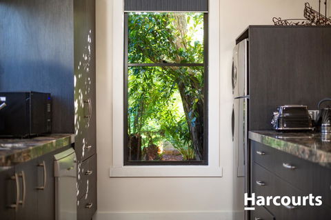 The WeareHouse In Deloraine - South Australia Travel 12