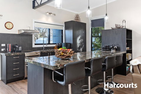 The WeareHouse In Deloraine - South Australia Travel 17