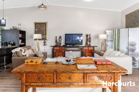 The WeareHouse In Deloraine - South Australia Travel 16