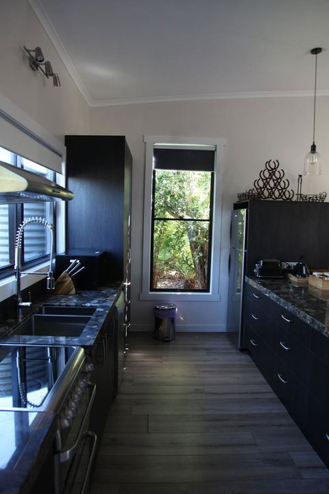 The WeareHouse In Deloraine - South Australia Travel 32