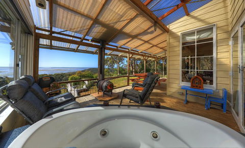 Island View Spa Cottage - South Australia Travel 5