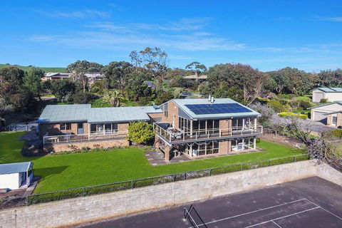 Nevertire - South Australia Travel 3