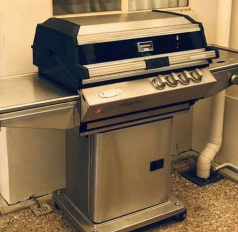 Nice Home In The Regatta Waters Estate Close To Theme Parks - South Australia Travel 1