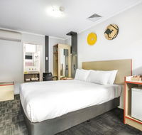 Nightcap at Jamison Hotel - South Australia Travel