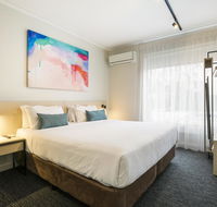 Nightcap at Playford Tavern - South Australia Travel