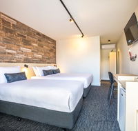 Nightcap at Westside Hotel - South Australia Travel