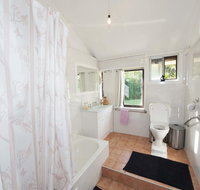Nimbin waterfall retreat - South Australia Travel