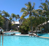Noosaville Resort Living on Noosa River Gympie Terrace - South Australia Travel