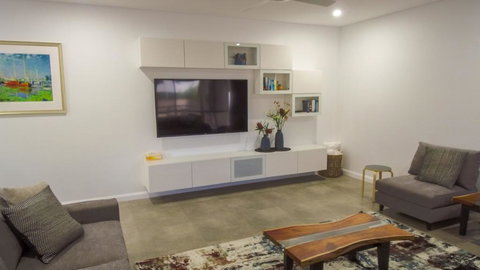 NORTHERN HAVEN TOO, North Haven - South Australia Travel 1