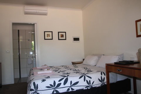 Norwood House Motel & Receptions - South Australia Travel 3