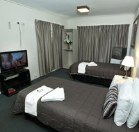 O'Sheas Windsor Hotel - South Australia Travel