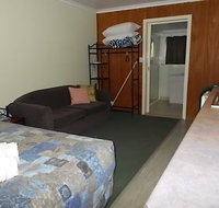 Oakridge Motel Tourist Park - South Australia Travel