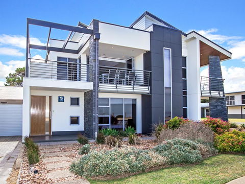 Ocean 180A - South Australia Travel 0