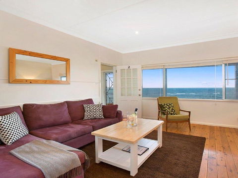 Ocean Blue Apartment Two - Oceanfront Apartment - South Australia Travel 0