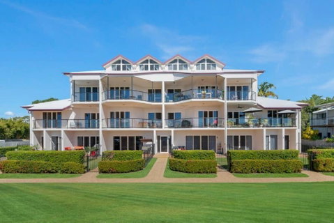 Ocean Breeze, Near Parks And Rowes Bay - South Australia Travel 0