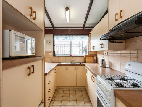 OCEAN SOUNDS - Anglesea - South Australia Travel 2