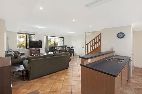 Ocean View Port Geographe - South Australia Travel 2