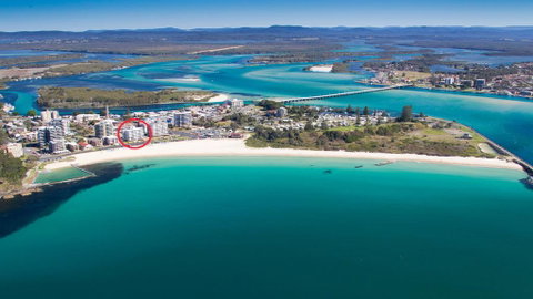 Oceanic 10 -On Forster Main Beach! - South Australia Travel 0
