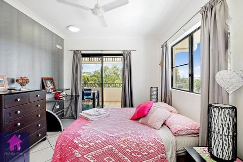 On The STRAND Marina Spacious 3 Brms BEACH Casino - South Australia Travel 3