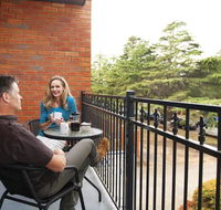 Oxley Court Serviced Apartments - South Australia Travel