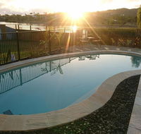 Palm Lakeside Holiday Home - Bowen Whitsundays Queensland - South Australia Travel