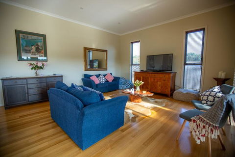 Paula's Place 8 Ti Tree Close Robe - South Australia Travel 3