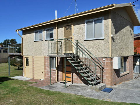 Pebble Shack - South Australia Travel 1