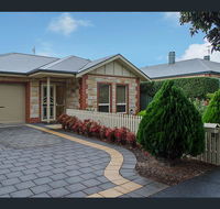 Perfect Location Central Modern Cottage - Free WiFi - South Australia Travel