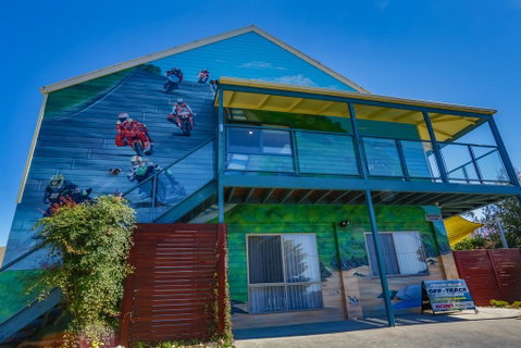 Phillip Island Off-Track Accommodation - South Australia Travel 0