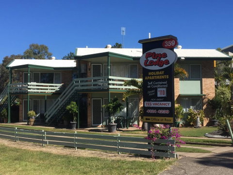 Pine Lodge - South Australia Travel 0